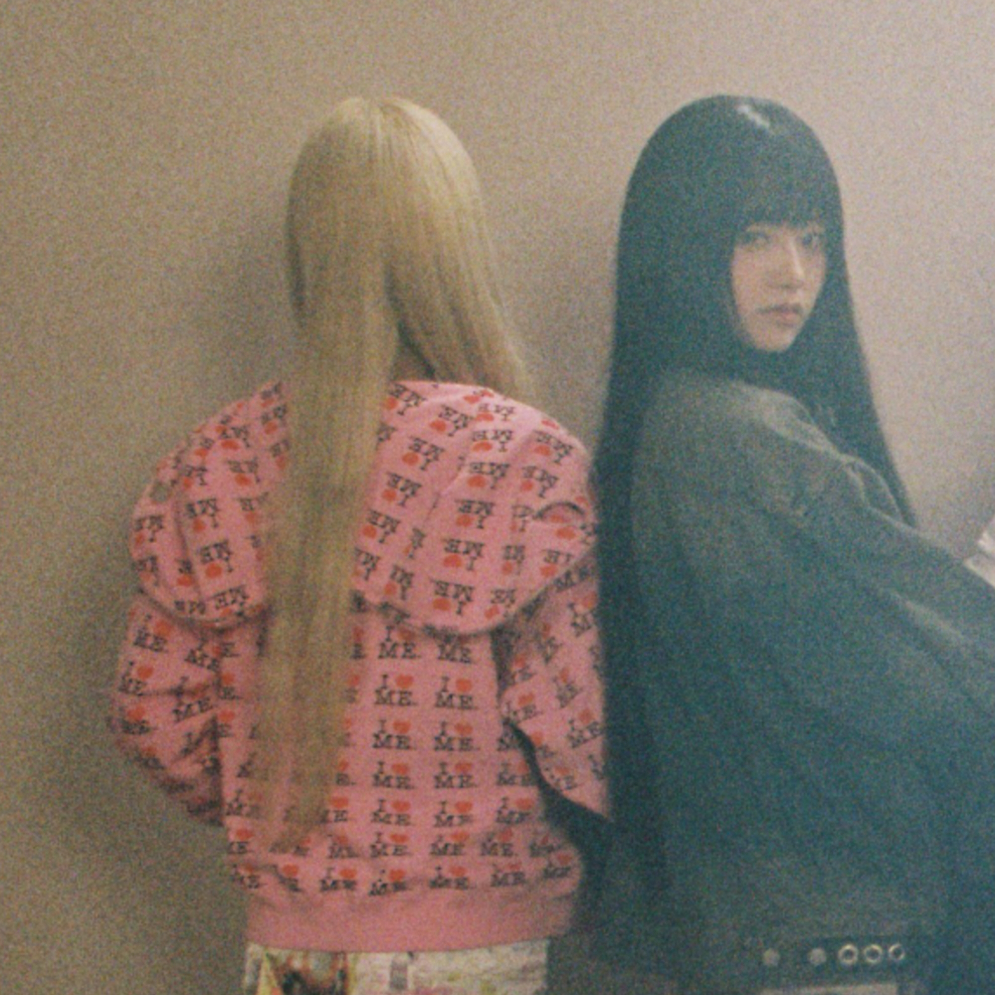 Behind-the-scenes cut of IVE