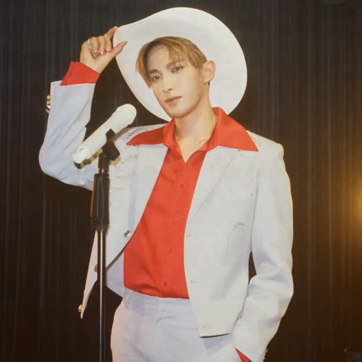 ドギョム (SEVENTEEN)の最新写真