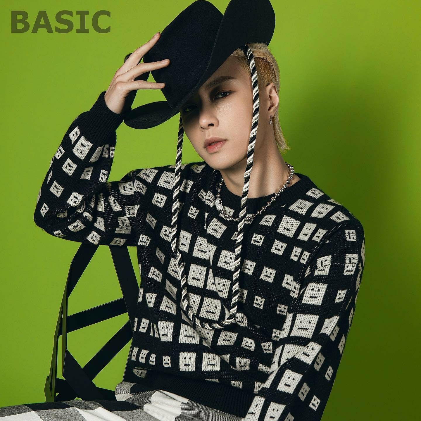 Foto aktivitas terbaru Lay (EXO)