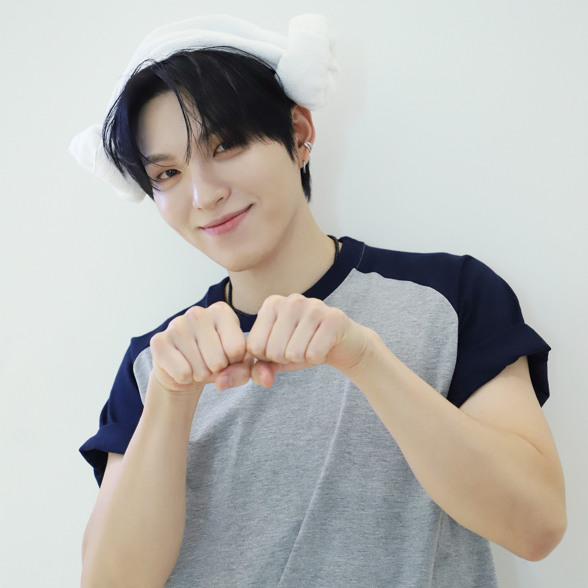 Behind-the-scenes cut of HEECHAN (DKB)