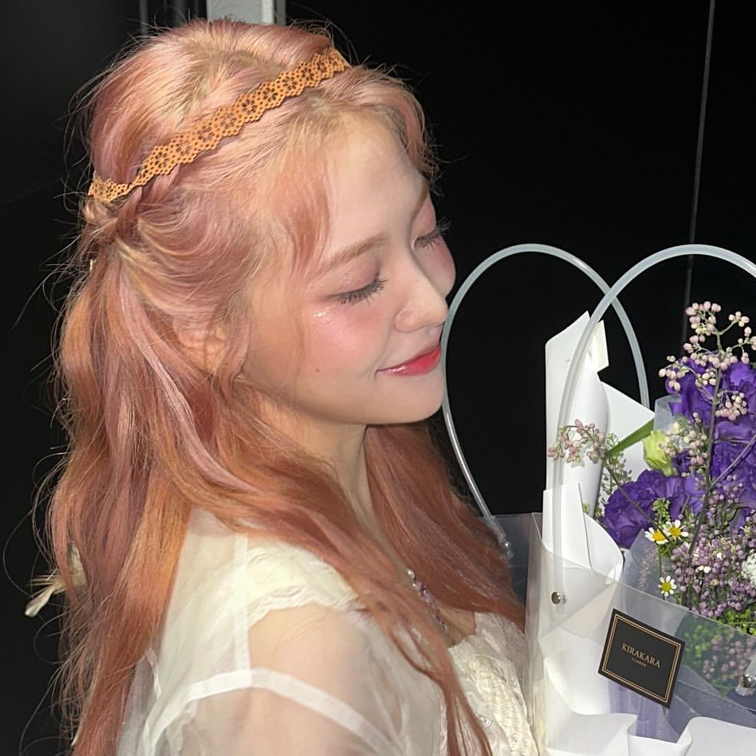 Behind-the-scenes cut of Red Velvet