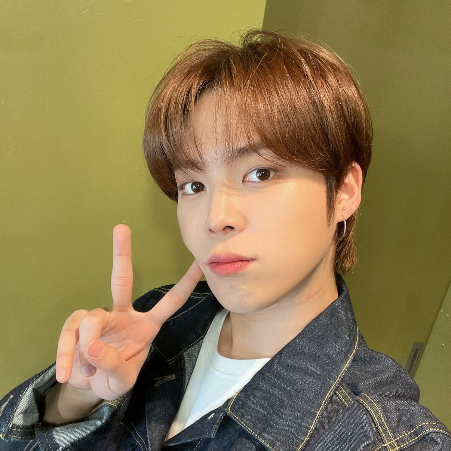 延浩 (VERIVERY)的最新照片