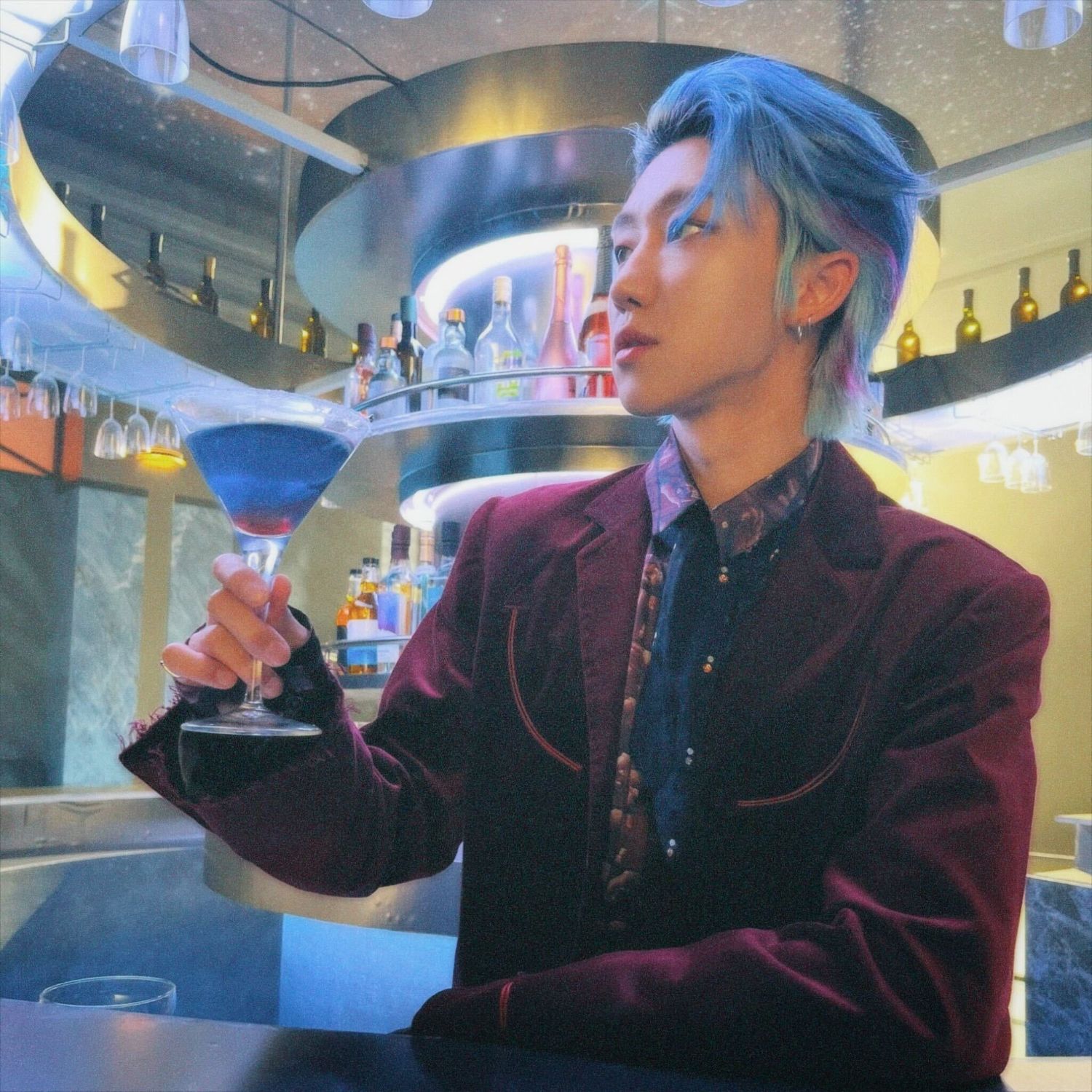 Behind-the-scenes cut of The 8 (SEVENTEEN)