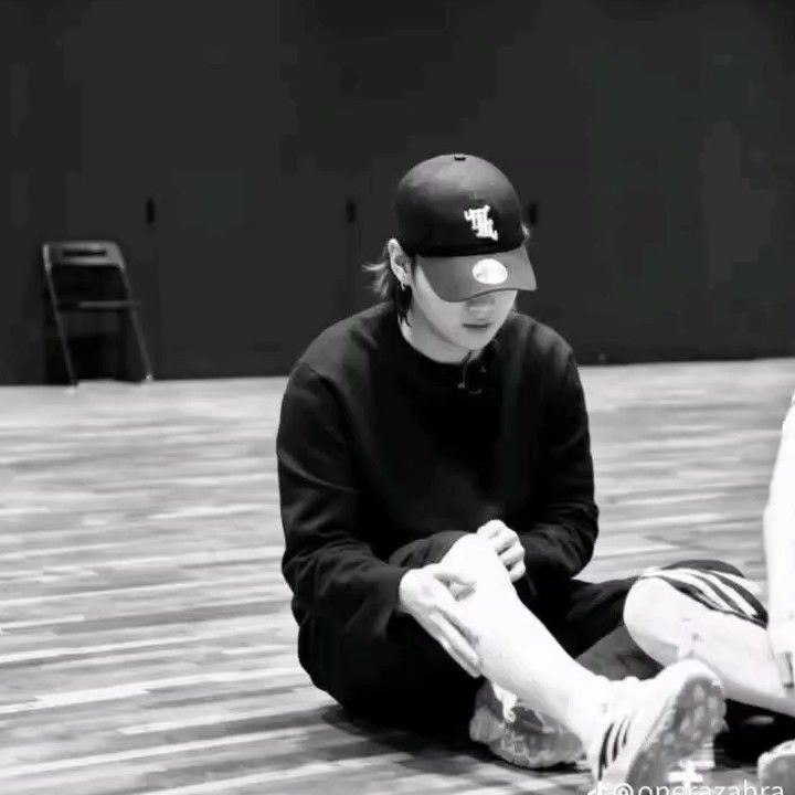 Latest photo of SUGA (BTS)