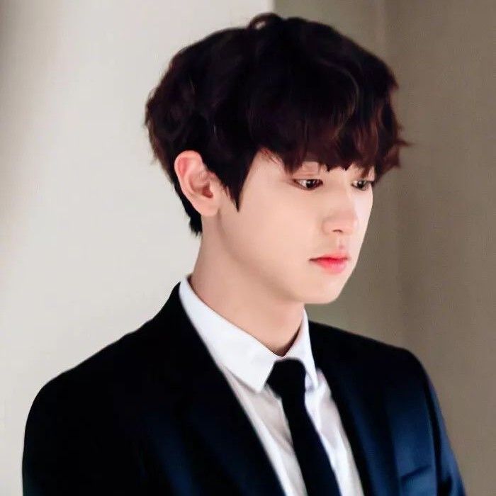 Latest photo of Chanyeol (EXO)