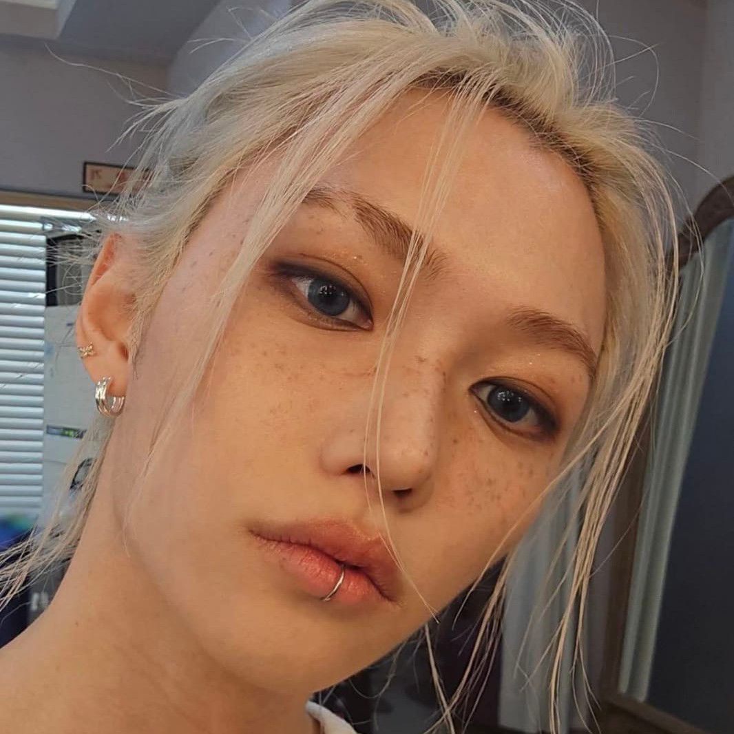 Latest photo of Felix (Stray Kids)