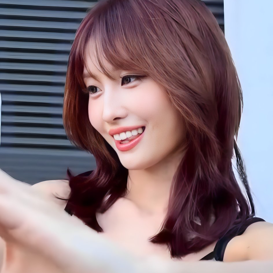 Momo (TWICE)的最新照片