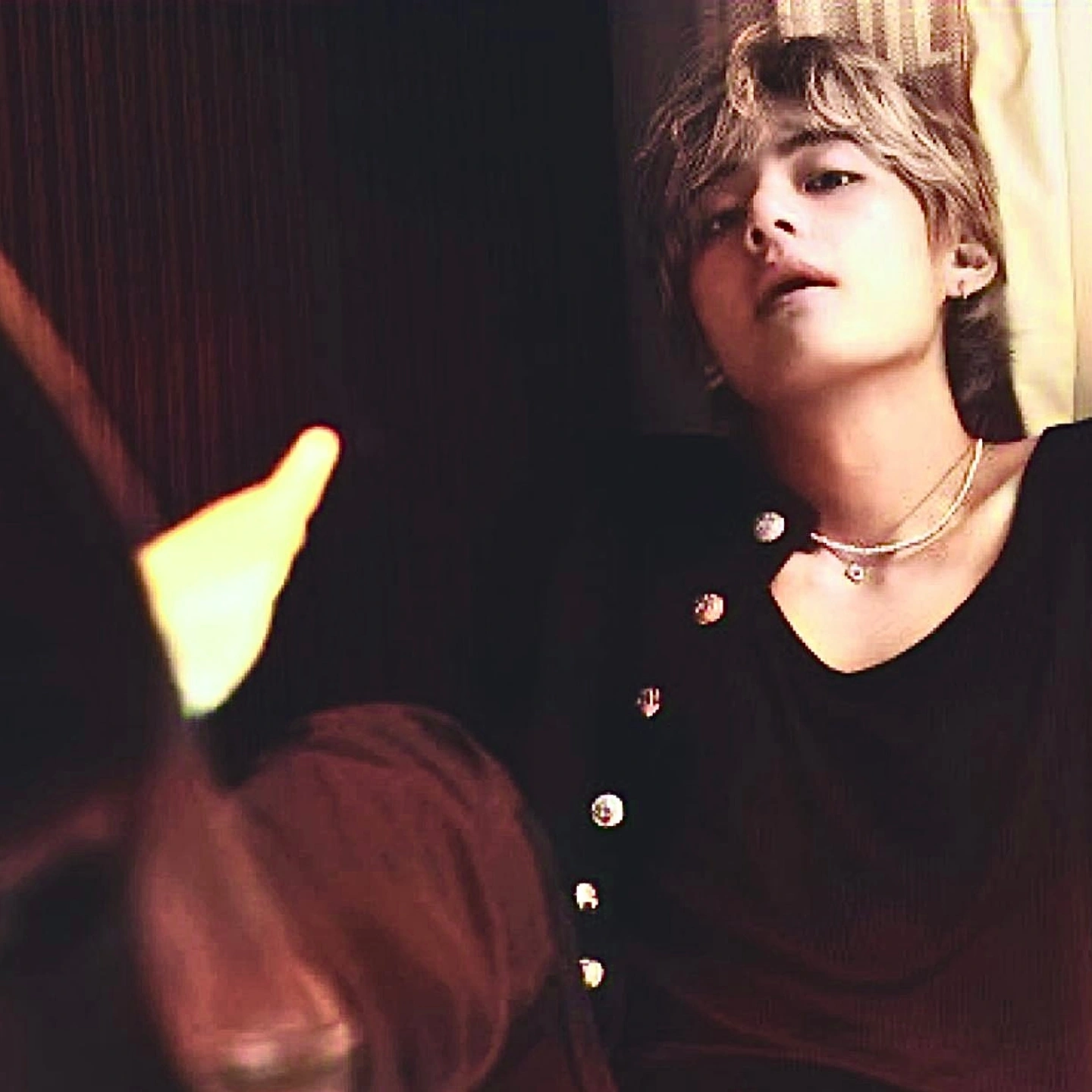 V (防彈少年團)的最新活動照片