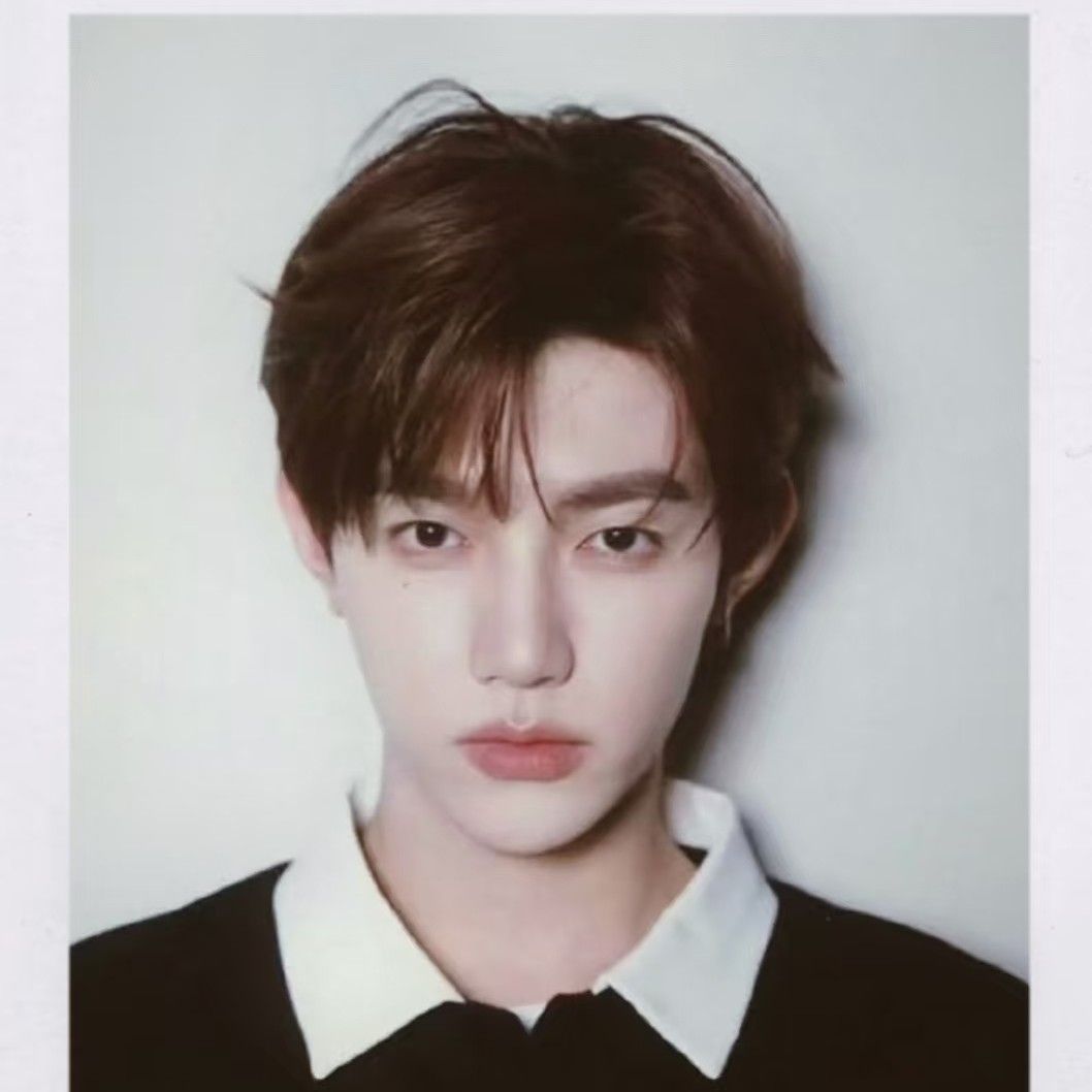 Momen yang diabadikan oleh penggemar Zhang Hao (ZEROBASEONE)