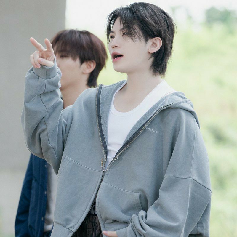 Behind-the-scenes cut of Woozi (SEVENTEEN)