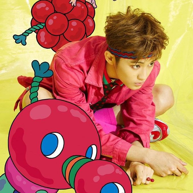 Latest photo of Mark (NCT 127, NCT DREAM)