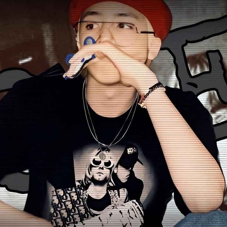 Recent activity shot of Wooseok (PENTAGON)