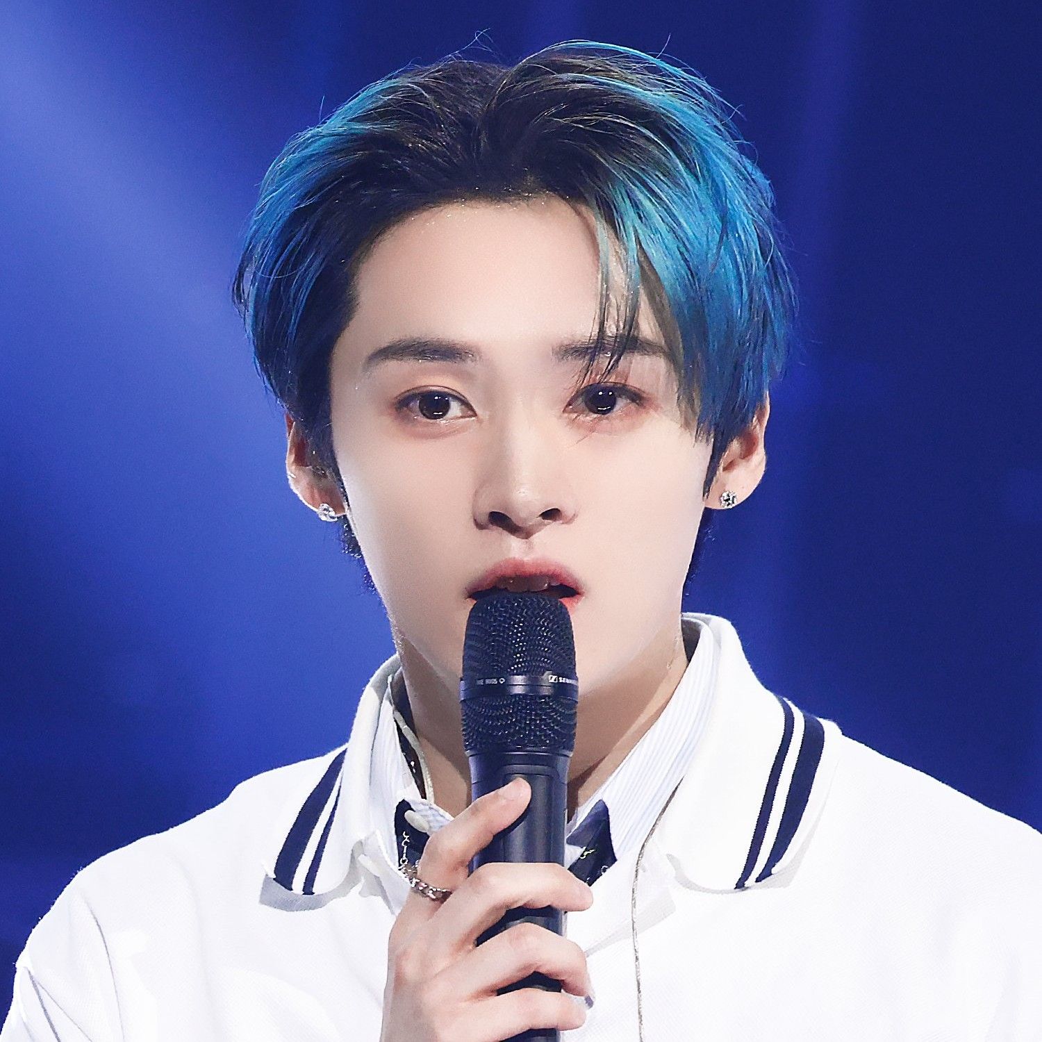 Latest photo of Lee Know (Stray Kids)