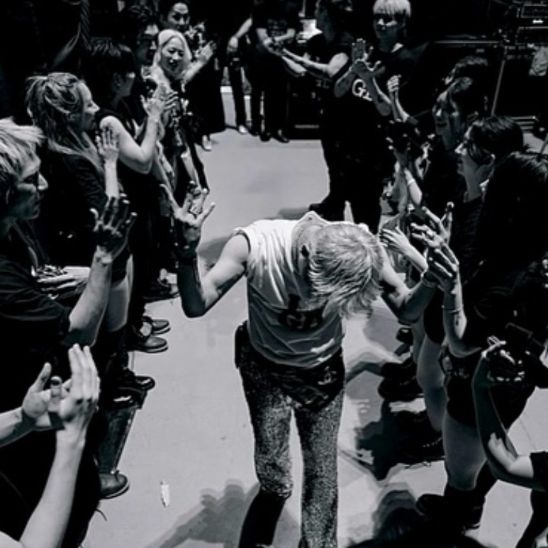 Behind-the-scenes cut of G-DRAGON (BIGBANG)