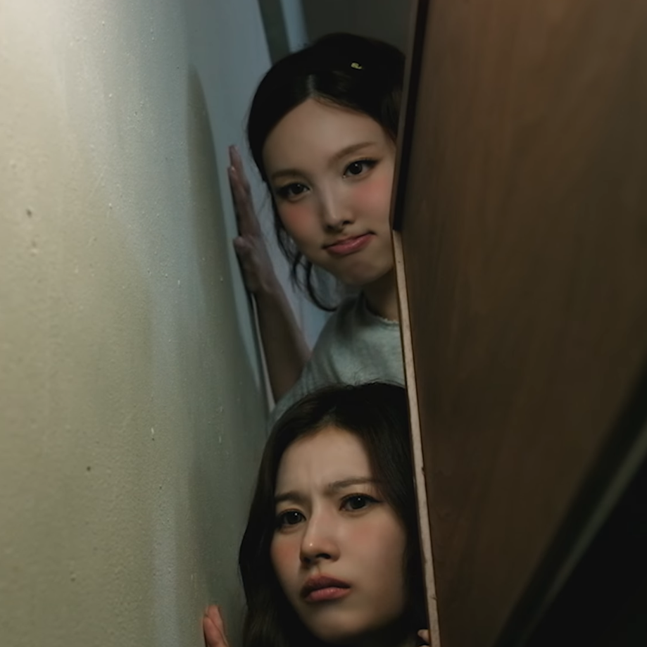 Latest photo of Sana (TWICE)