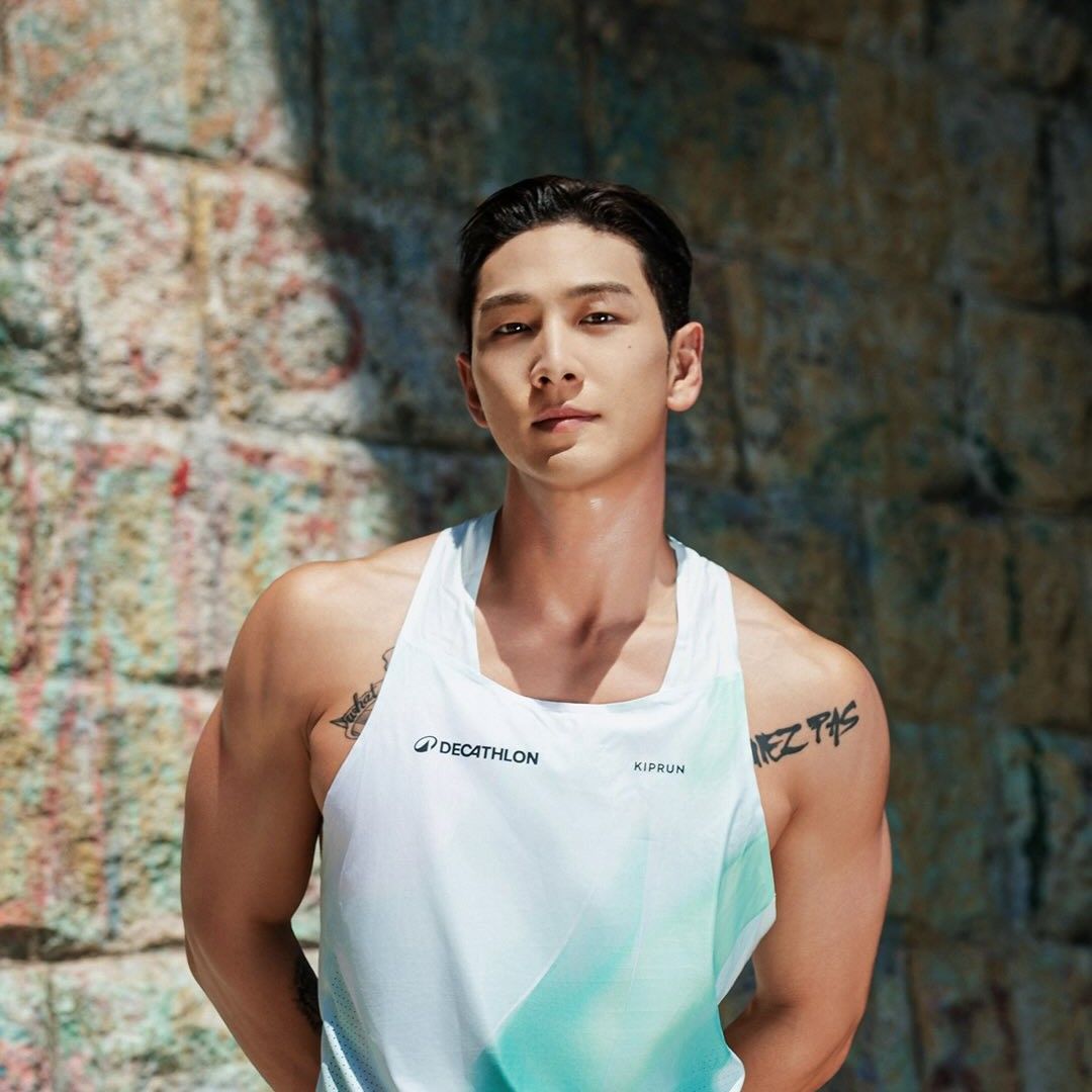 Latest photo of Baekho