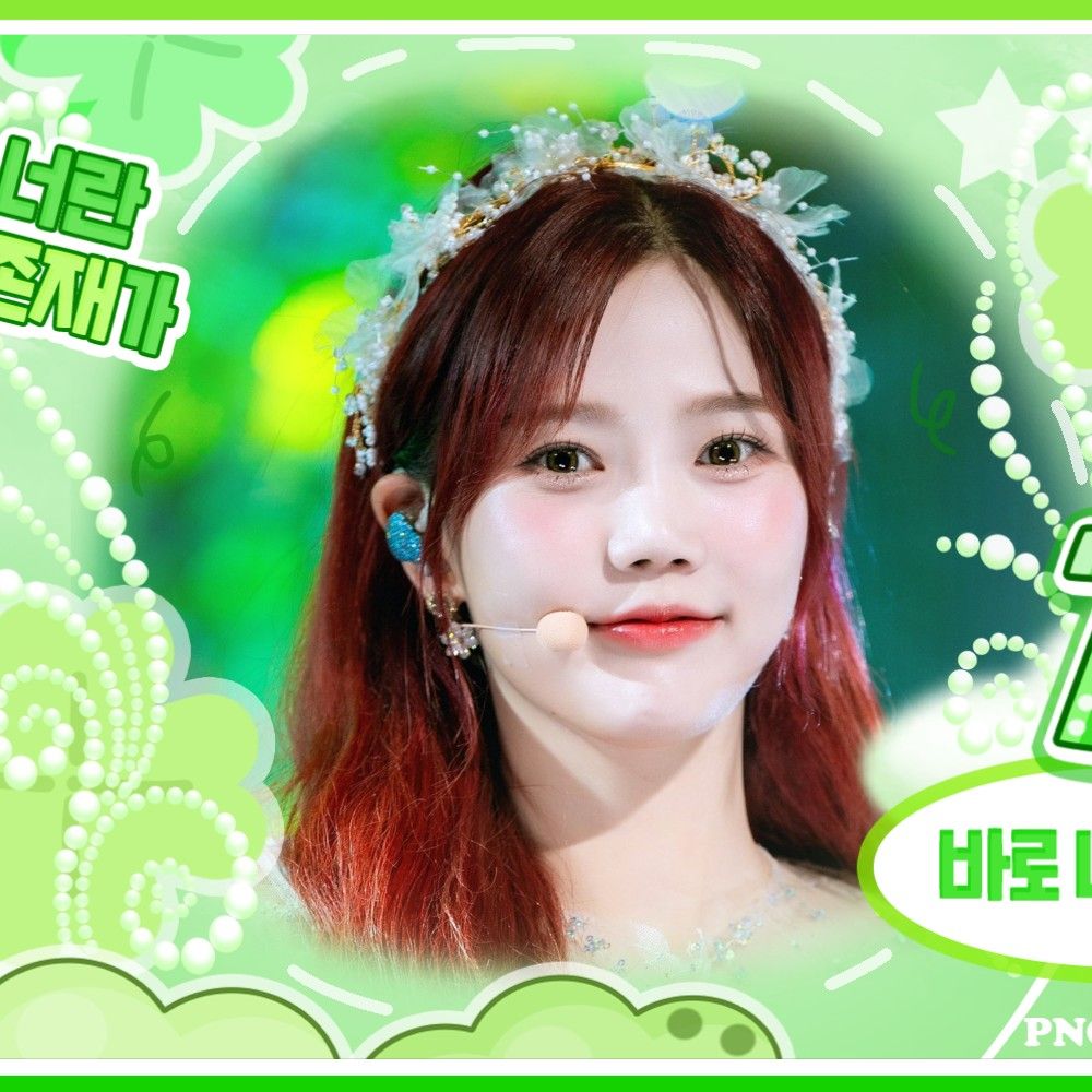 Behind-the-scenes cut of Hyojung (OH MY GIRL)