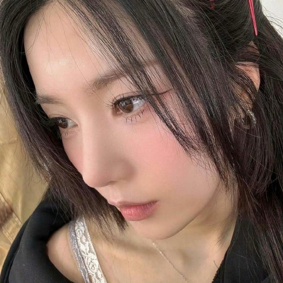 Recent activity shot of Kwon Eunbi