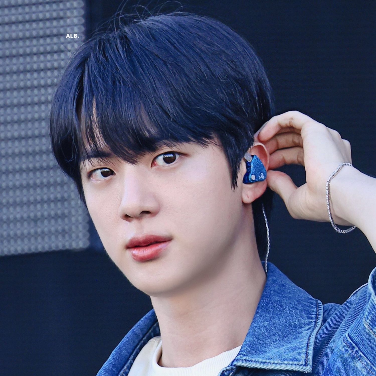 ジン (BTS)の最新写真