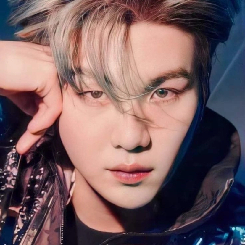 SUGA (防弹少年团)的幕后花絮
