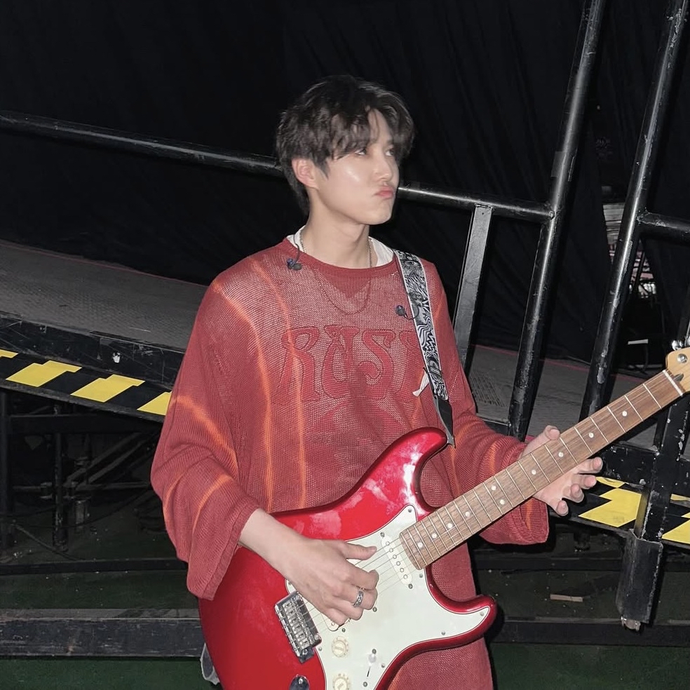 A moment captured by Suho (EXO)'s fan