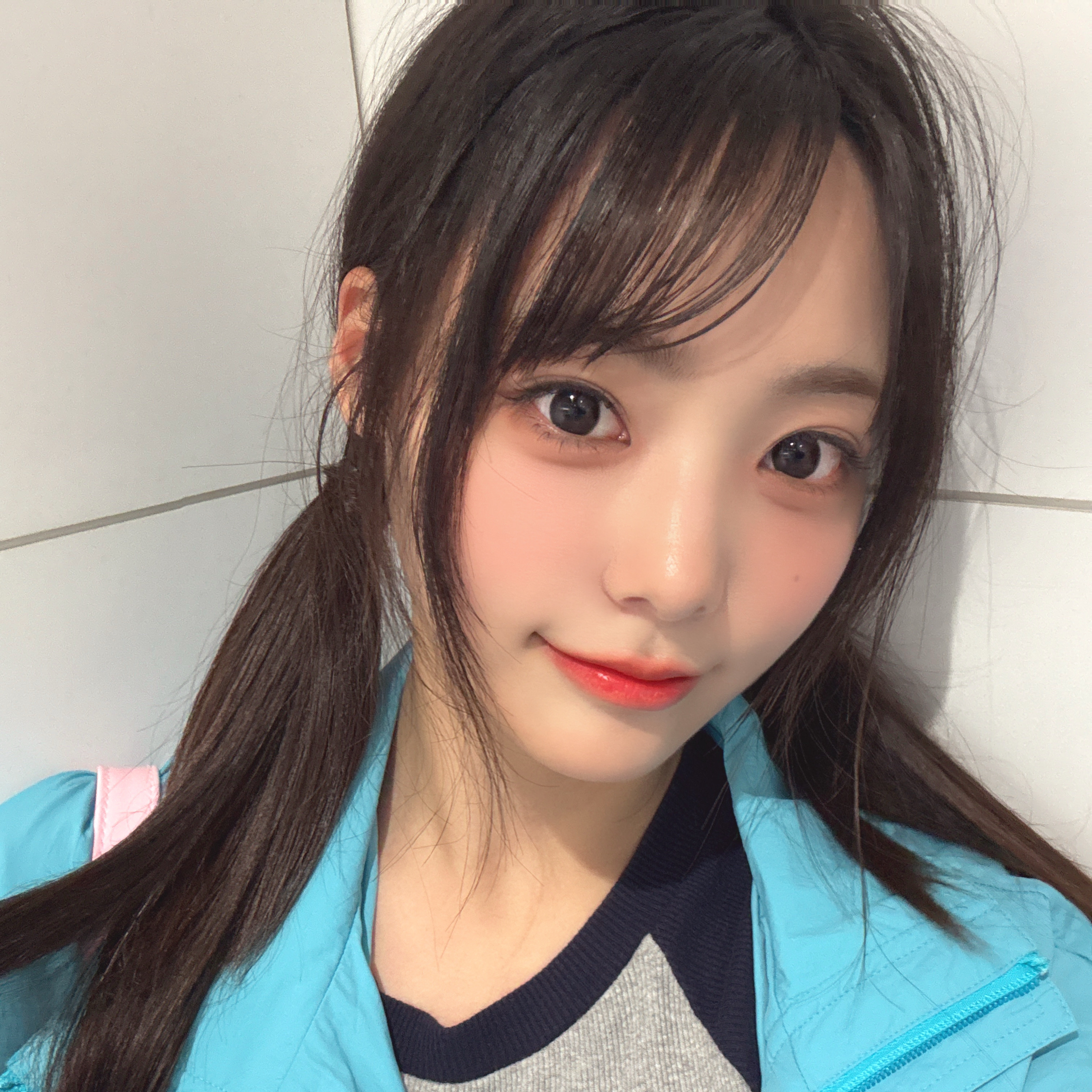 A moment captured by Siyeon (QWER)'s fan