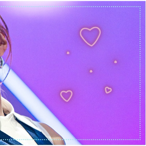 Latest photo of Mayuka (NiziU)