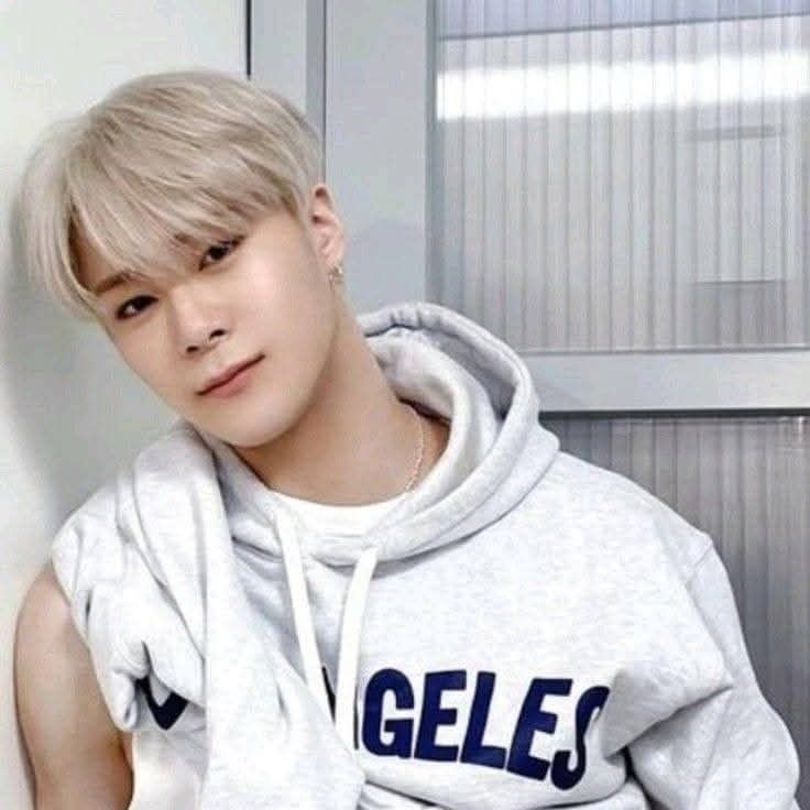 Latest photo of Moonbin (ASTRO)