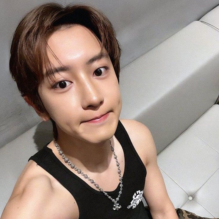 Latest photo of Chanyeol (EXO)