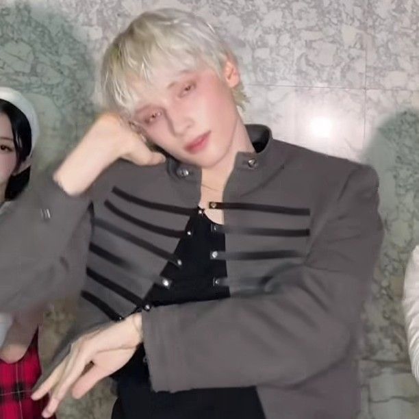 休寧凱 (TOMORROW X TOGETHER)的幕后花絮