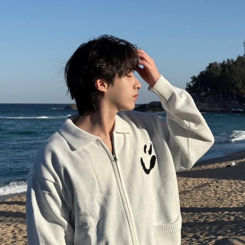 Behind-the-scenes cut of ONEUS