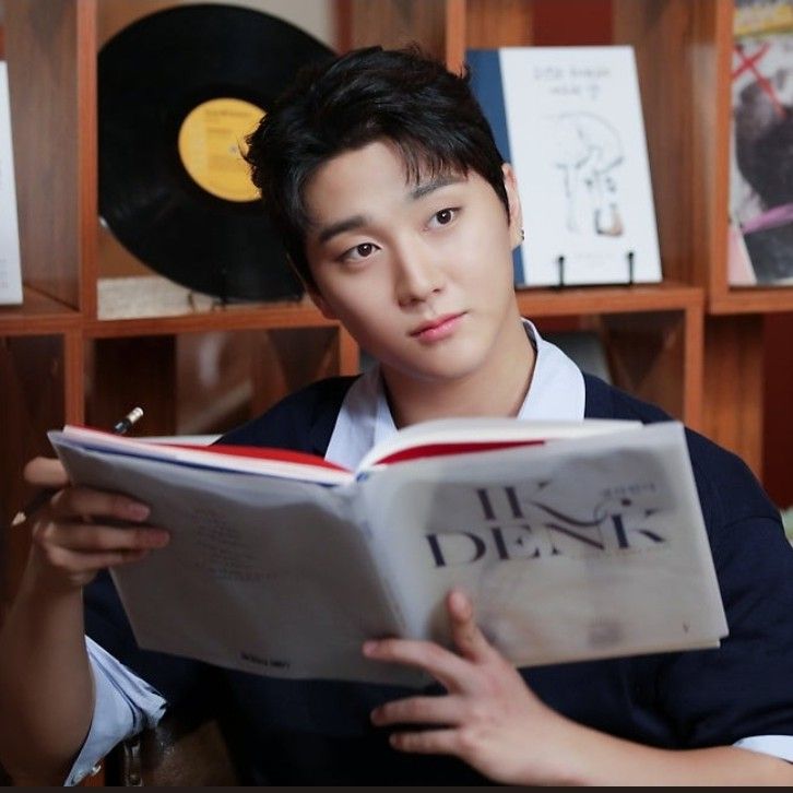 A moment captured by Hong Joochan (GoldenChild)'s fan