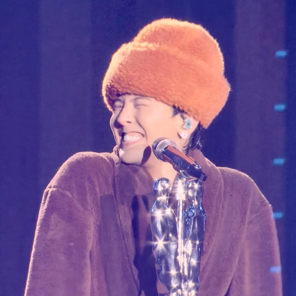 Must-see popular post of G-DRAGON (빅뱅), your favorite