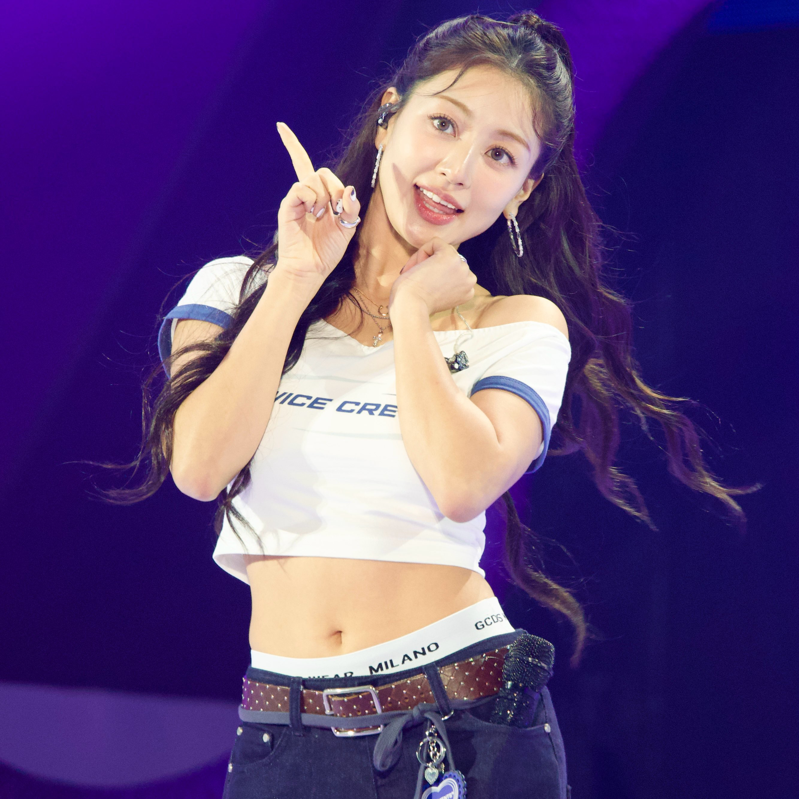 志效 (TWICE)的最新照片