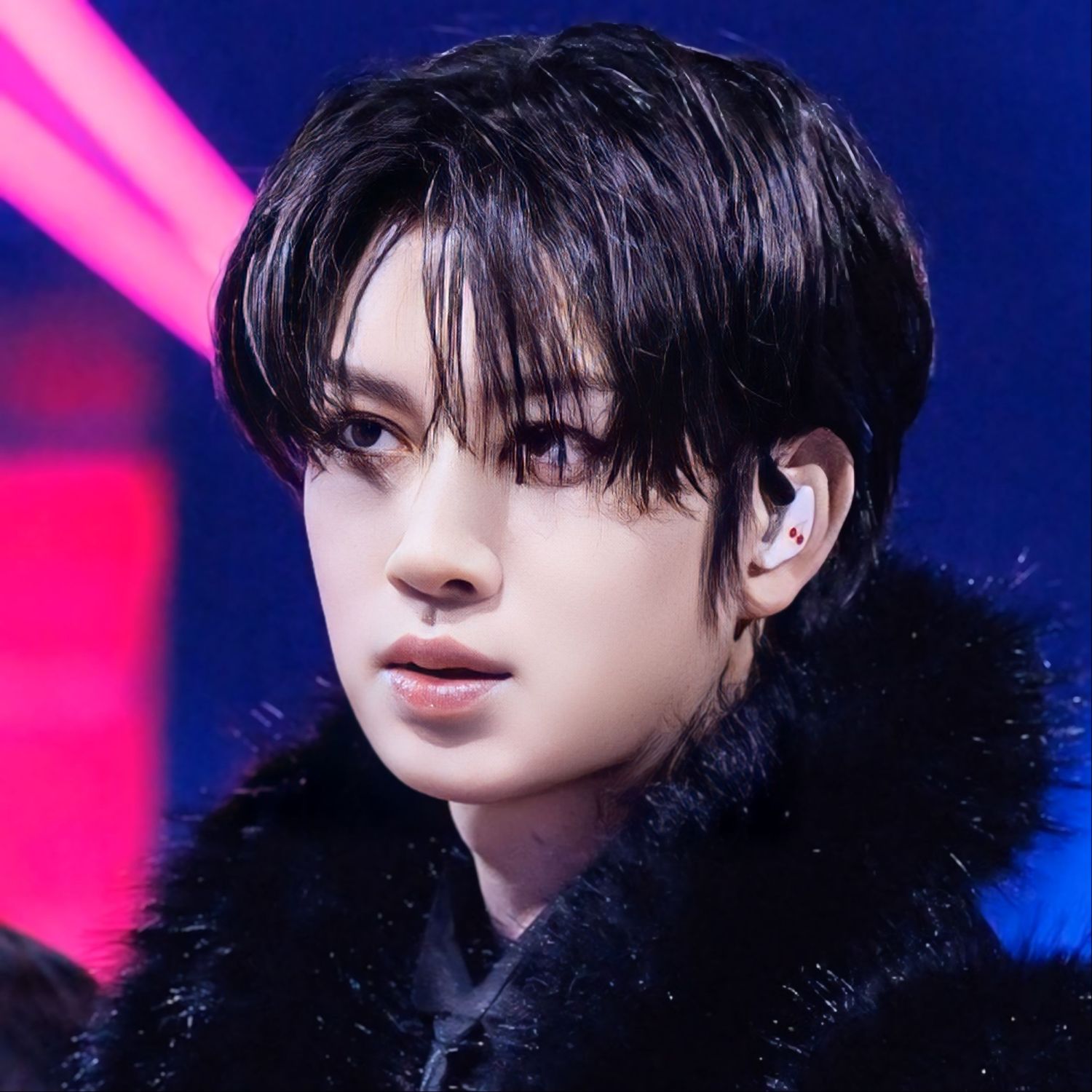 Behind-the-scenes cut of Heechul (Super Junior)