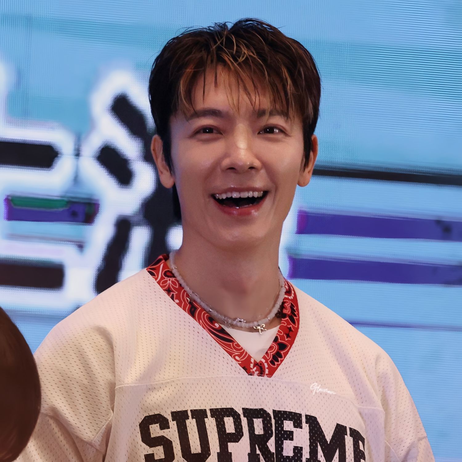 Behind-the-scenes cut of Donghae (Super Junior)