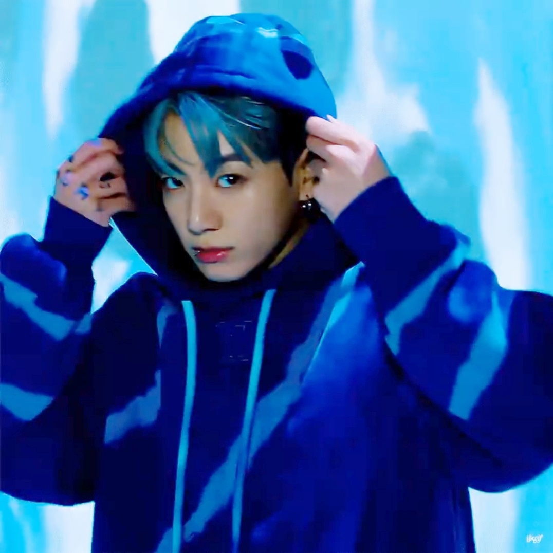A moment captured by Jungkook (BTS)'s fan