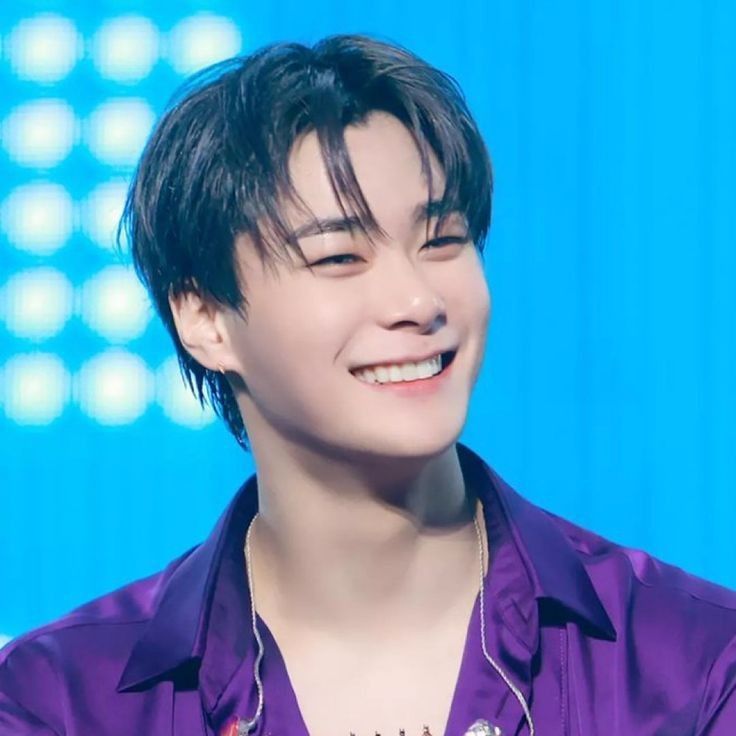 A moment captured by ASTRO's fan