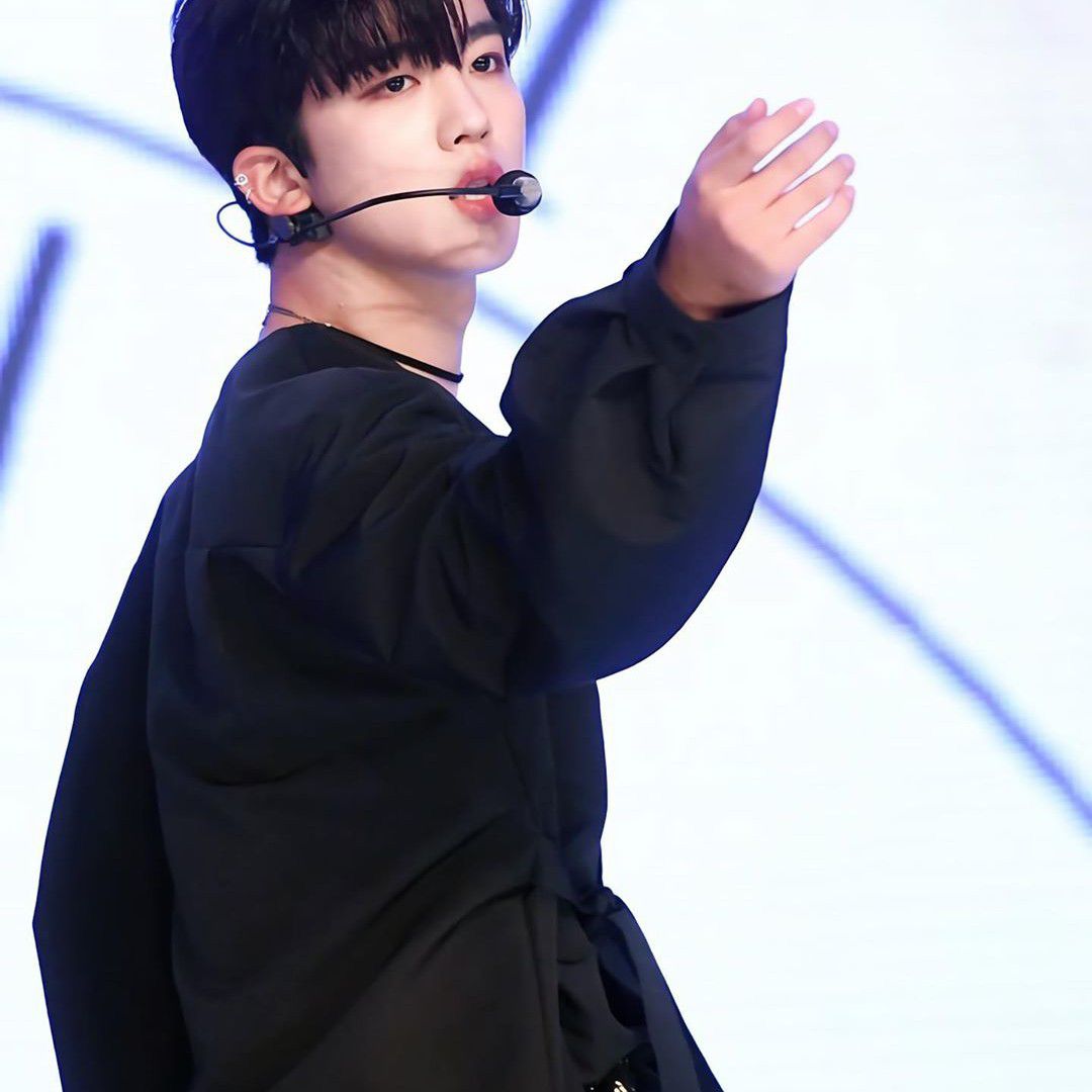 Latest photo of Kim Yohan (WEi)