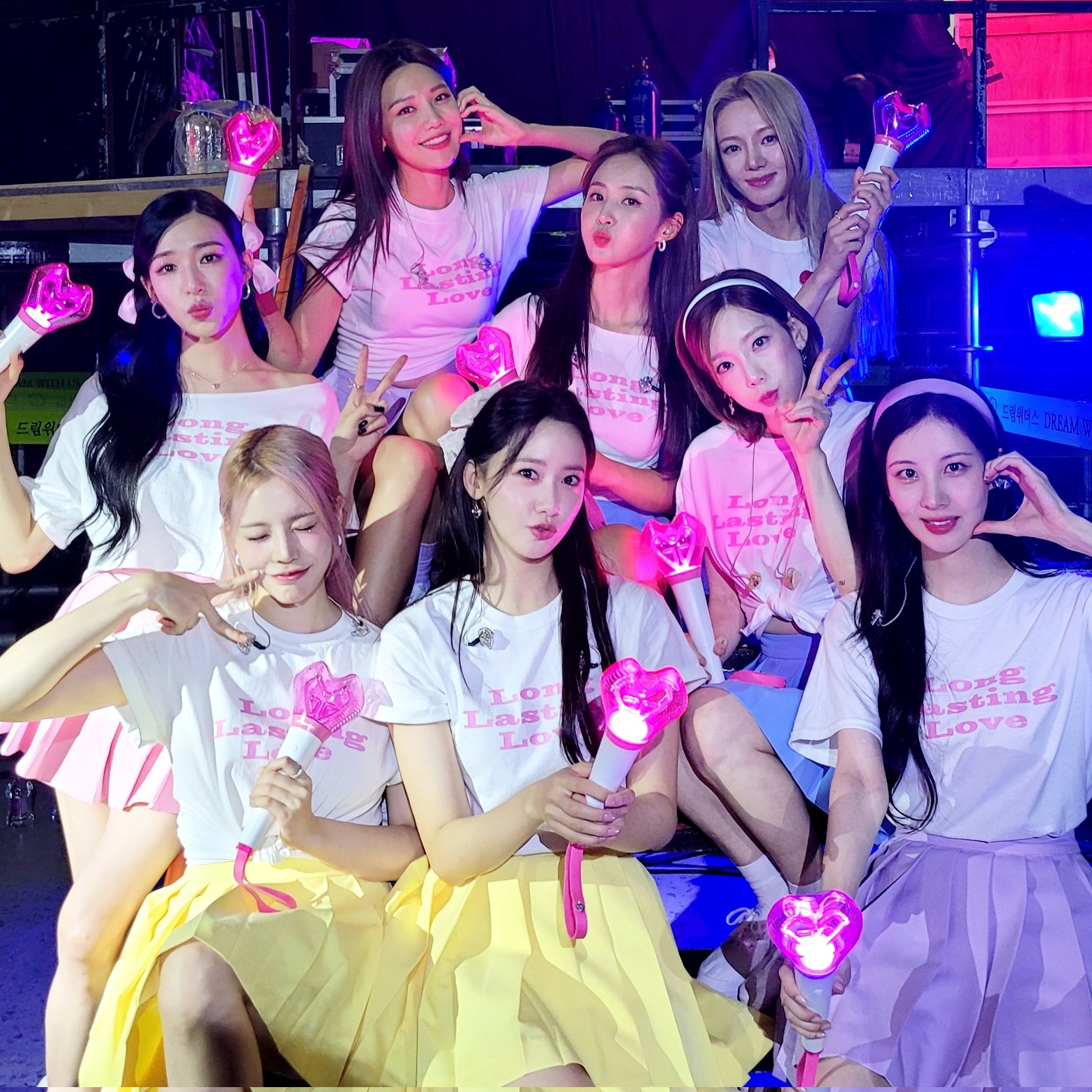 Behind-the-scenes cut of Girls' Generation
