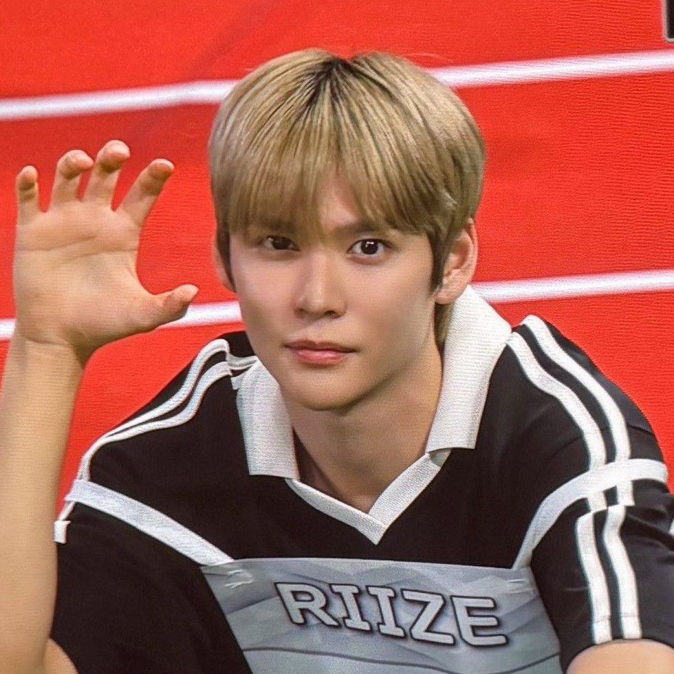 Latest photo of Eunseok (RIIZE)