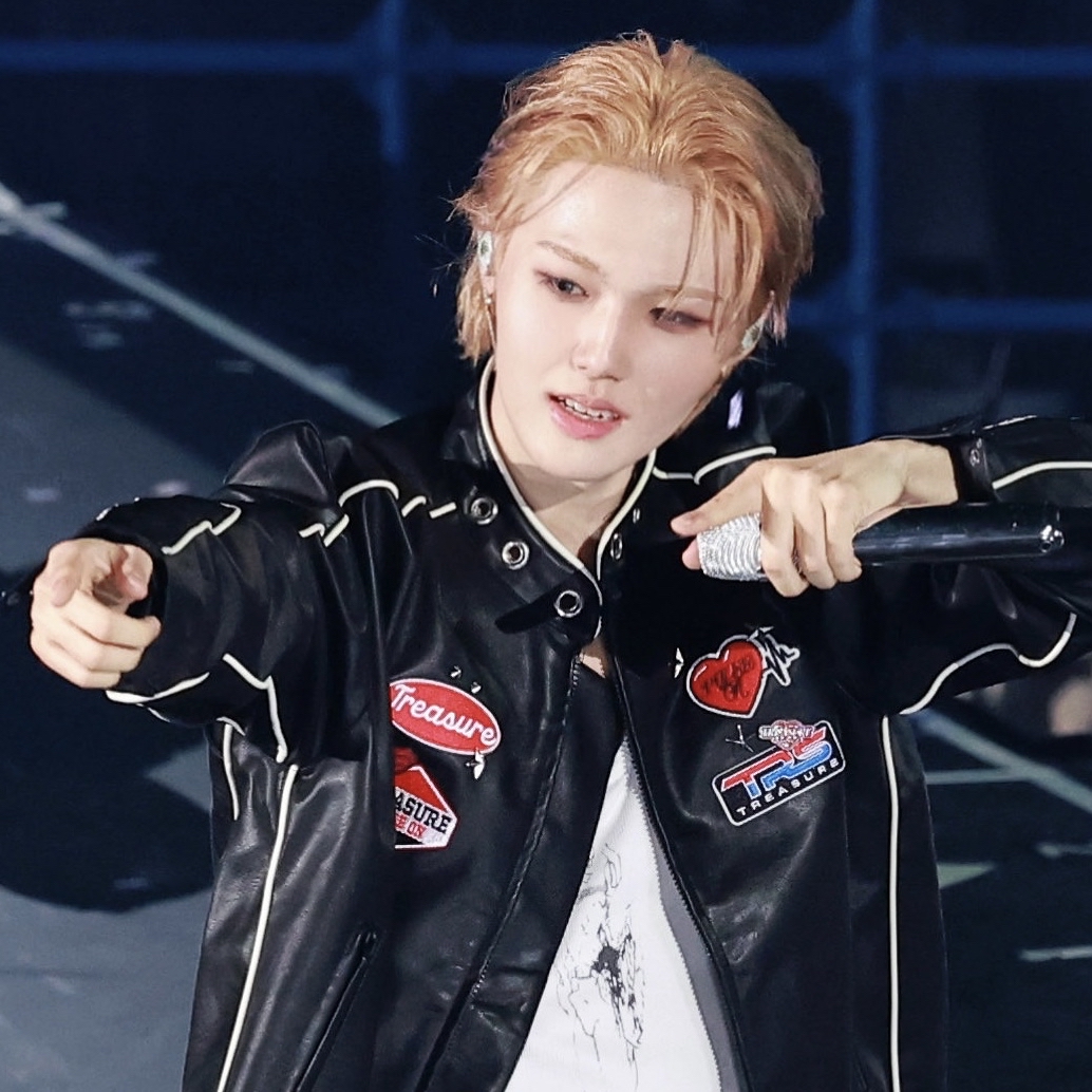 Hot post catching attention from 도영 (TREASURE)'s fandom