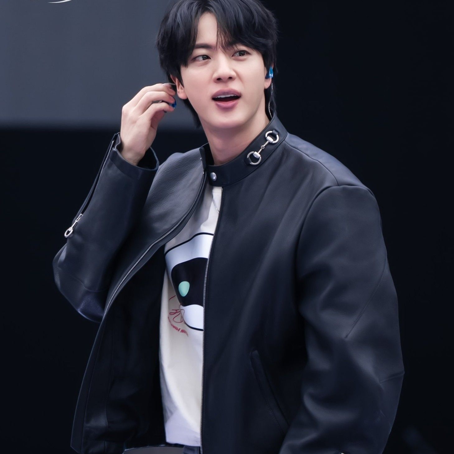 Jin (防弹少年团)的最新照片