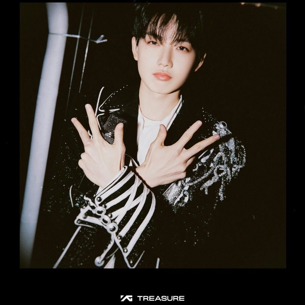 Momen yang diabadikan oleh penggemar TREASURE