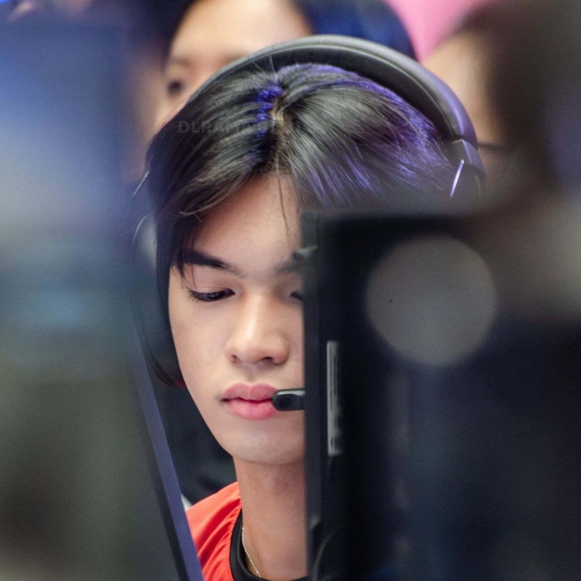 A moment captured by Jeromy (HORI7ON)'s fan