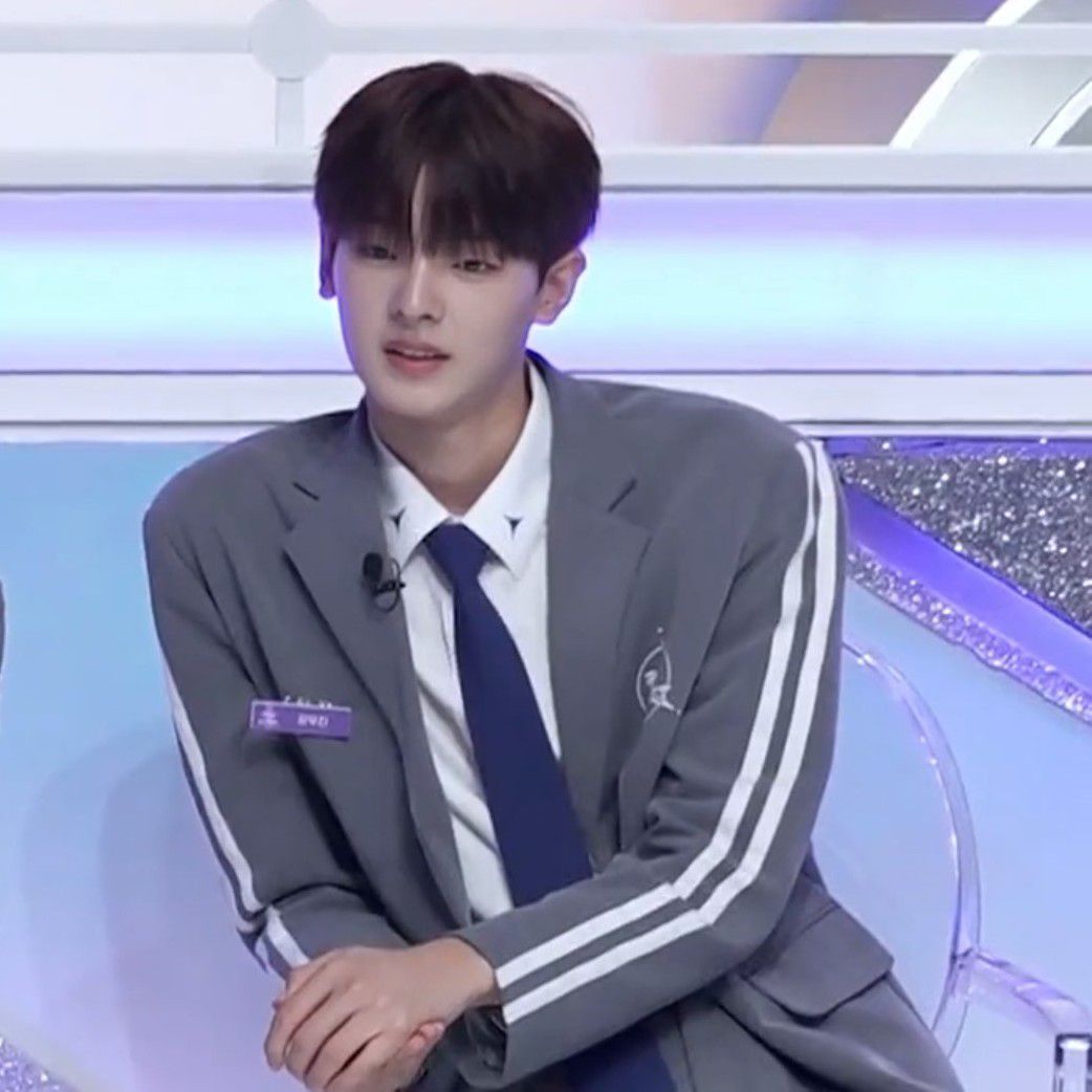 A moment captured by Kang Woojin's fan