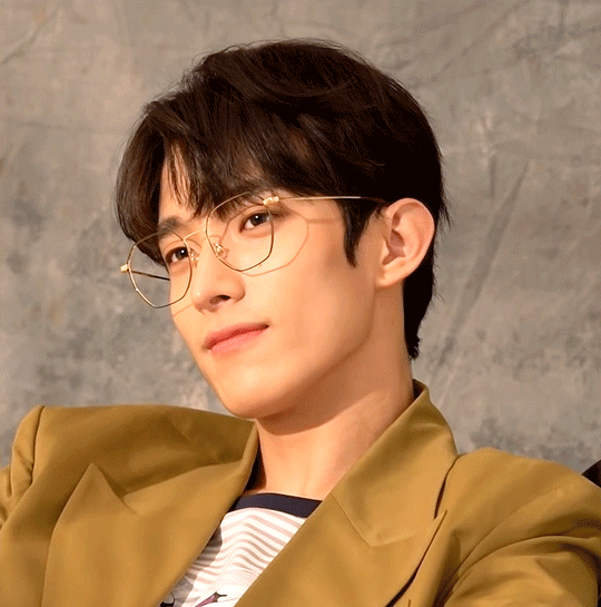 DK (SEVENTEEN)的幕後花絮