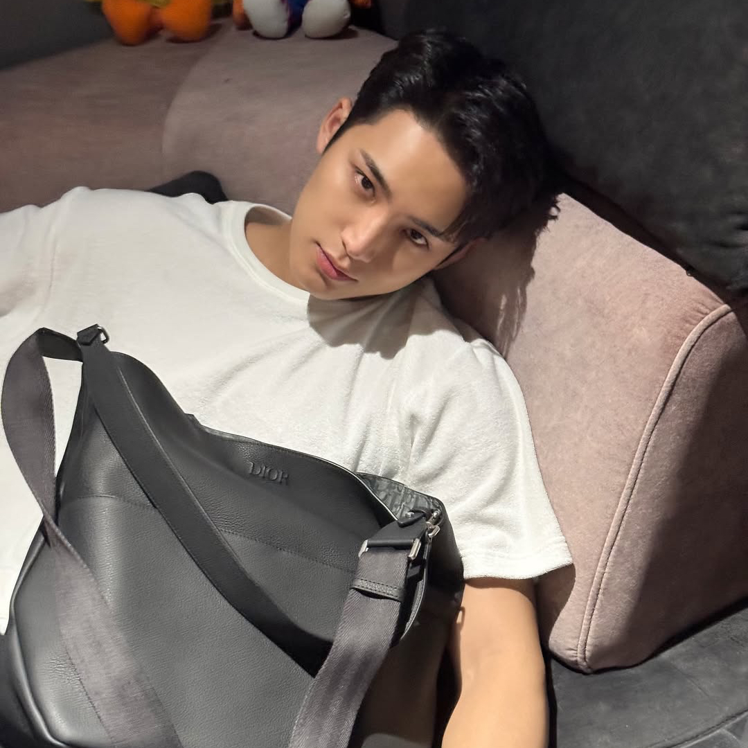 A moment captured by Mingyu (SEVENTEEN)'s fan