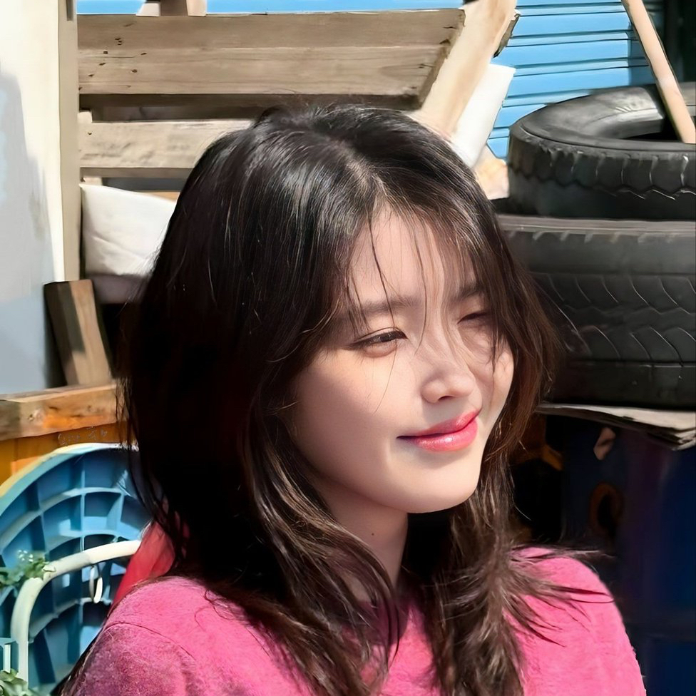 Behind-the-scenes cut of IU