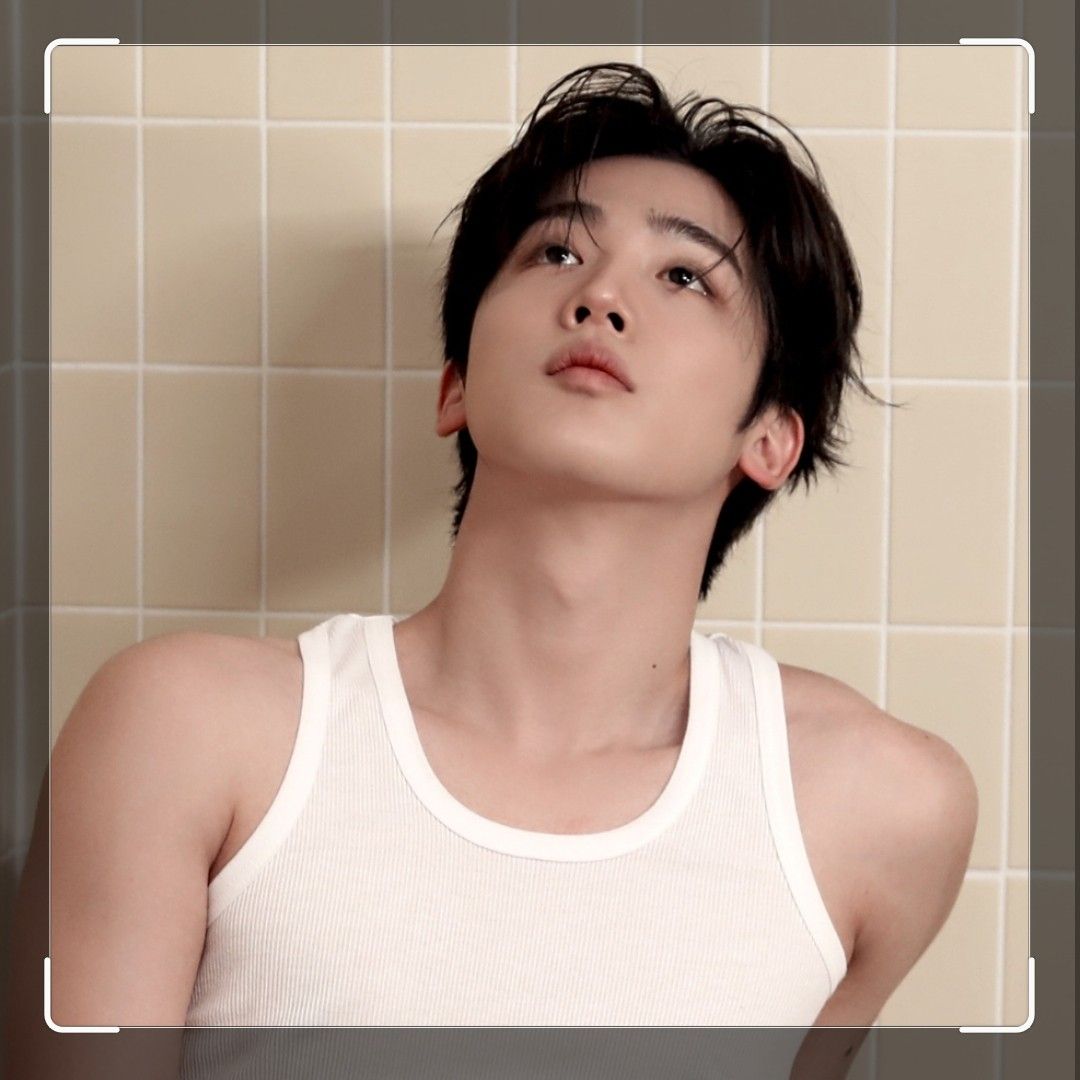 Recent activity shot of Kim Yohan (WEi)